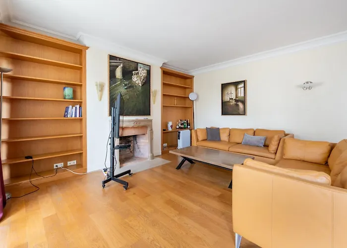 Spacious 3bd Family Auteuil Apartamento