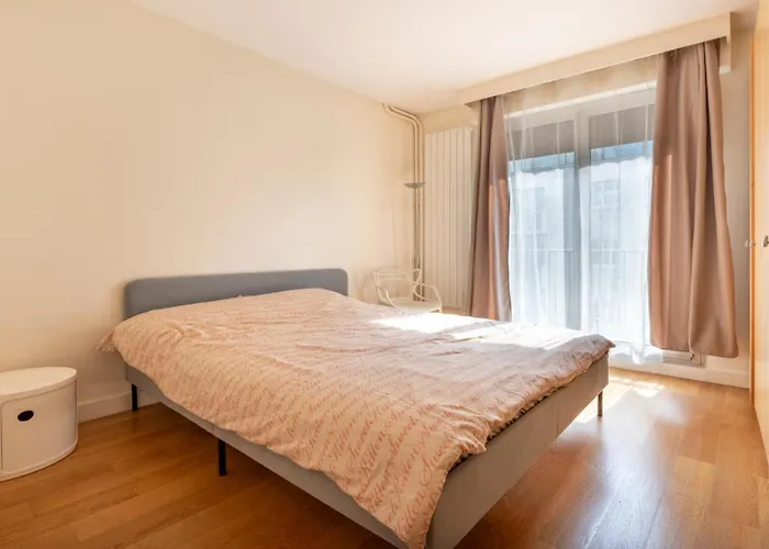 Spacious 3bd Family Auteuil 巴黎